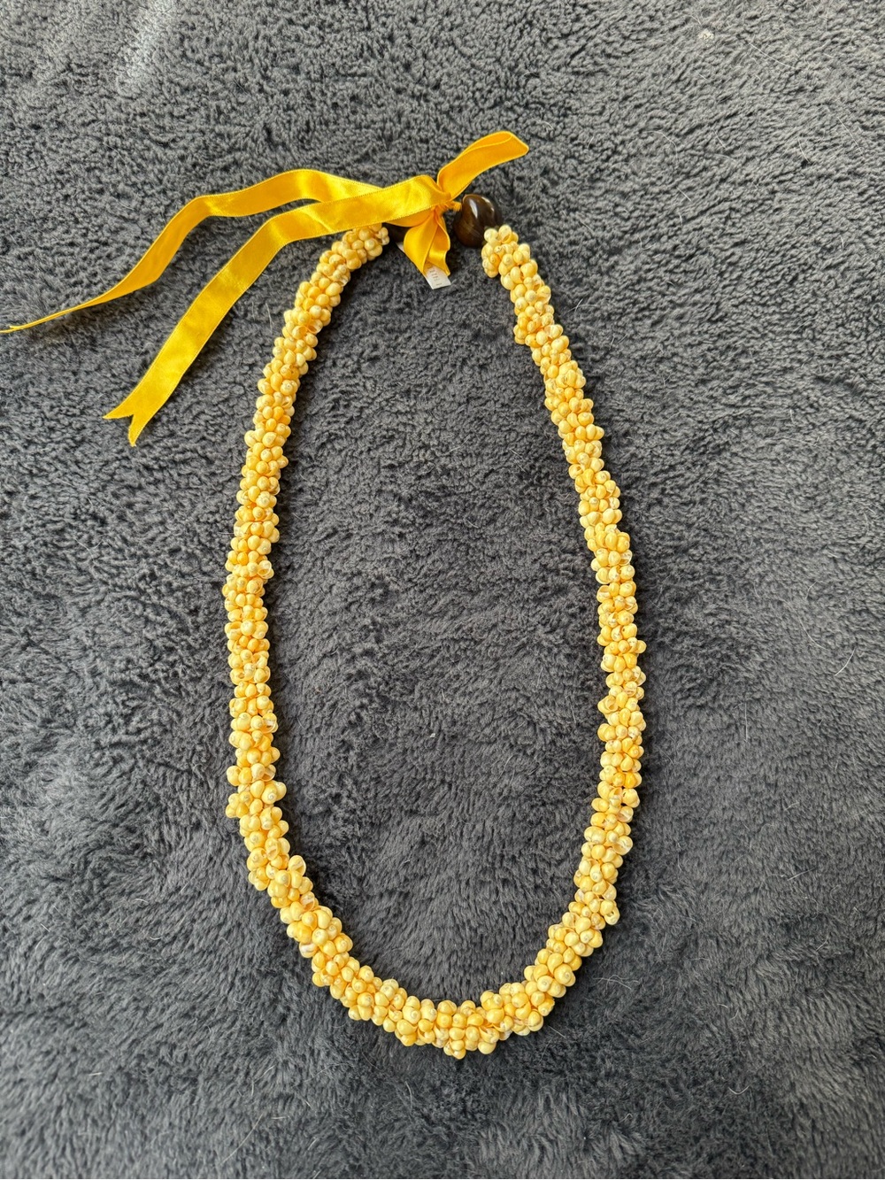 Vintage Yellow Momi / Kahelelani Shell Lei Necklace w/ Ribbon & Kukui Nut Accent